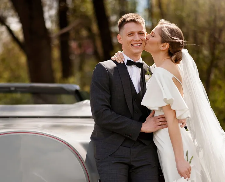 Wedding Limo Services 740 x 600